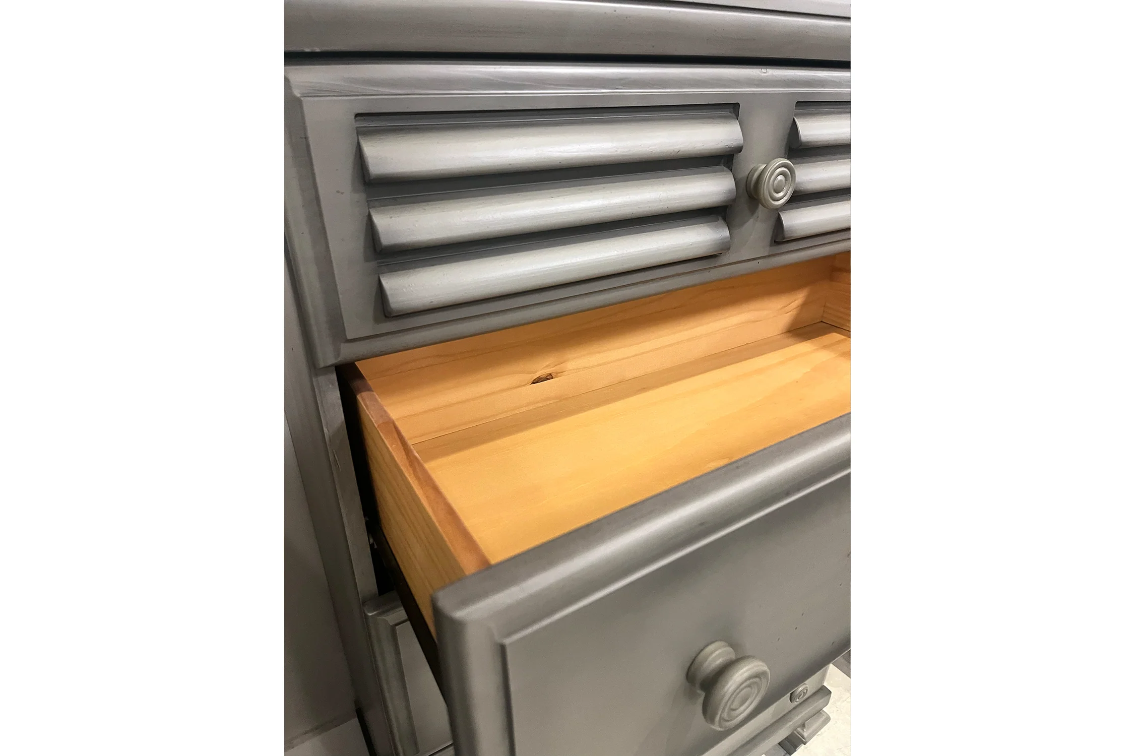 Frey Chest | Madera Sólida - Image 3