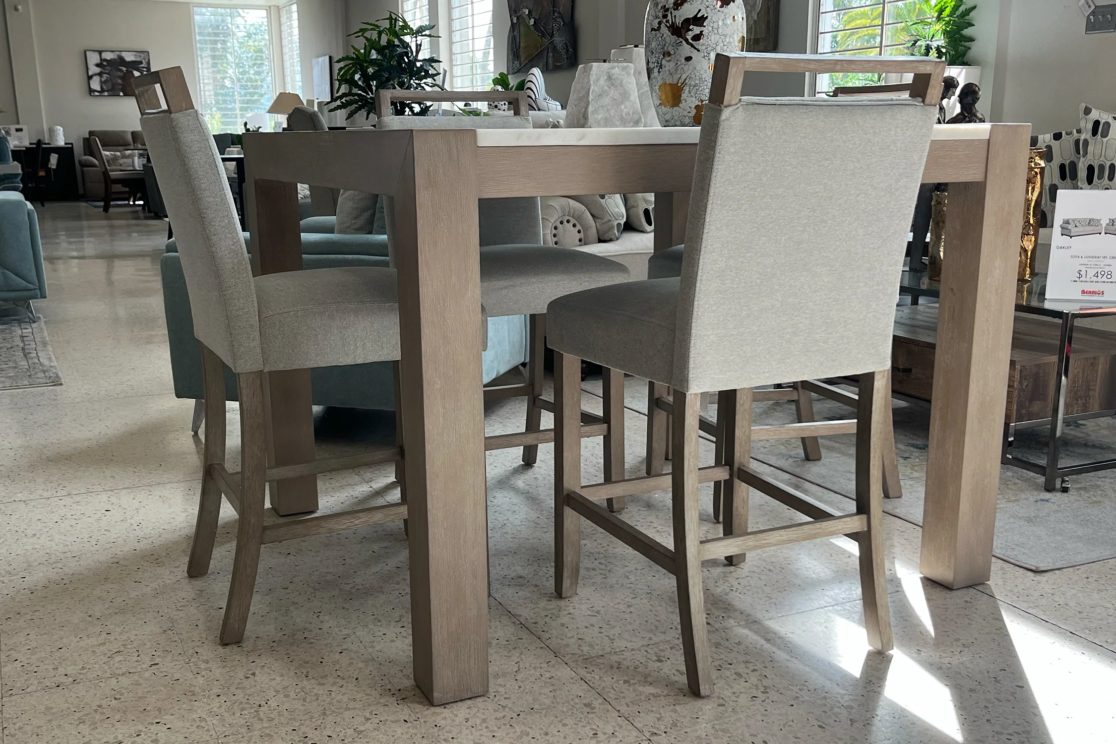 Andrea Mesa De Comedor "Counter Height" con 4 Taburetes - Image 8