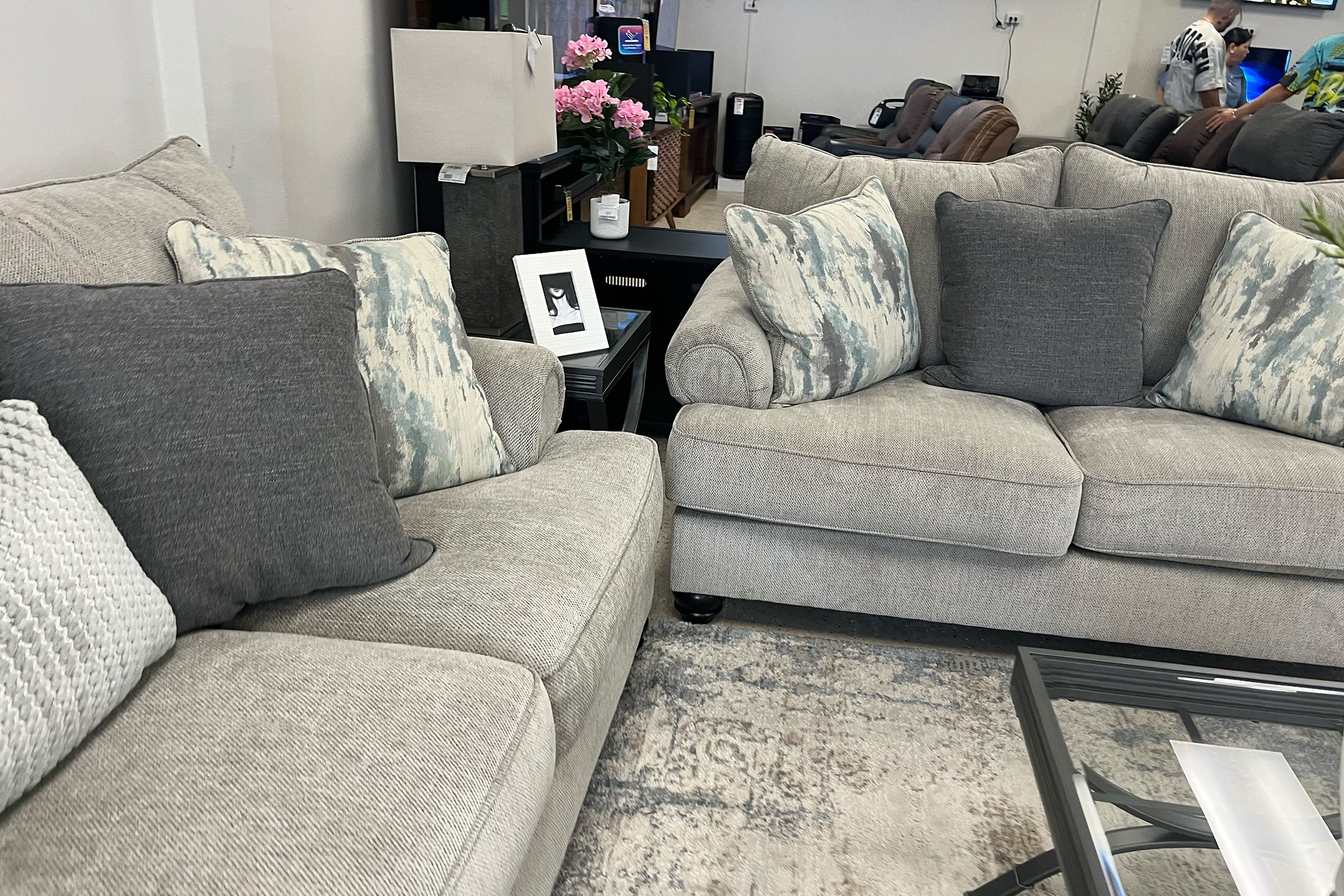 Akinlane Sofá & Loveseat - Image 6