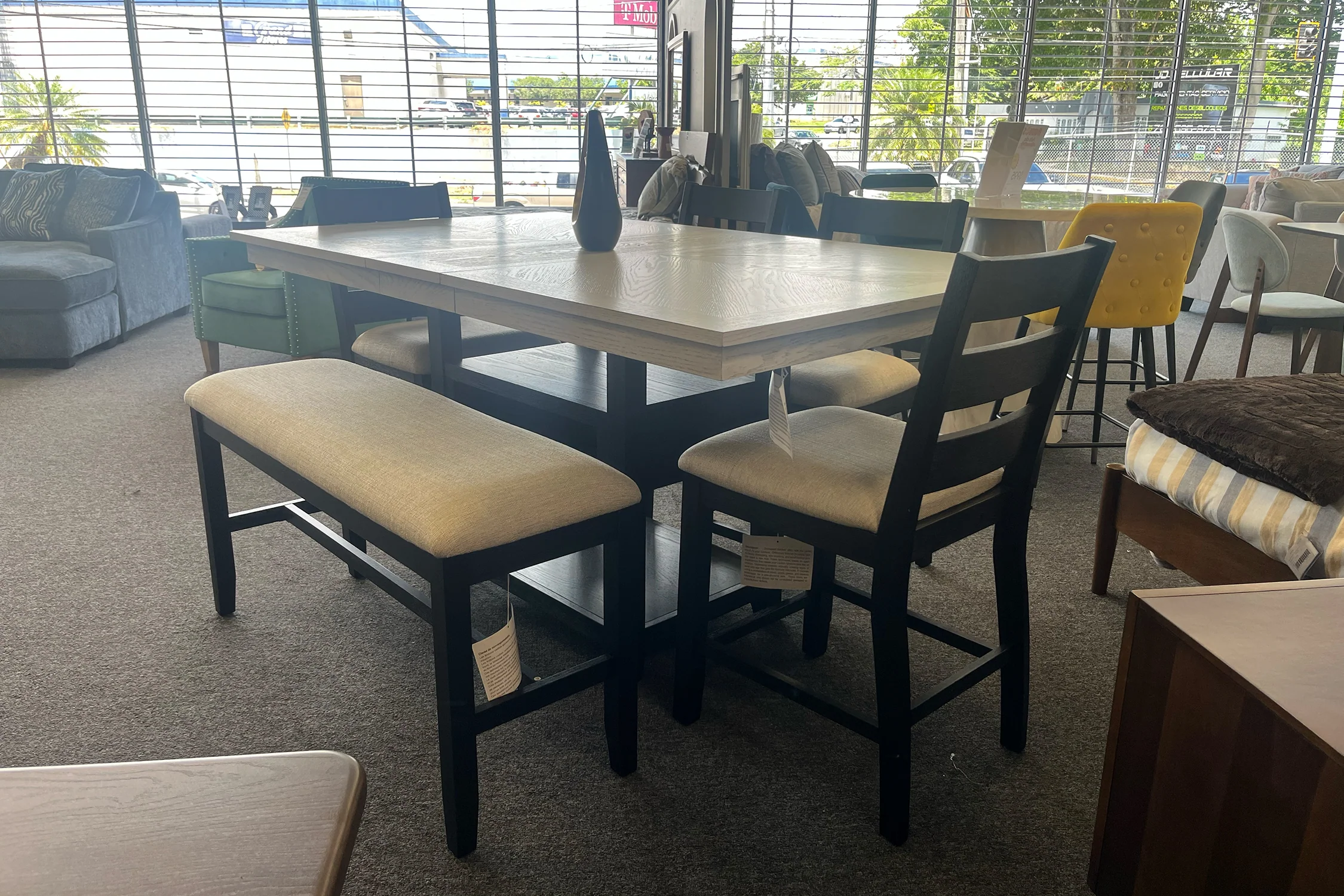 Bayamon Mesa de Comedor "Counter Height" con 4 Taburetes& Bench - Image 7