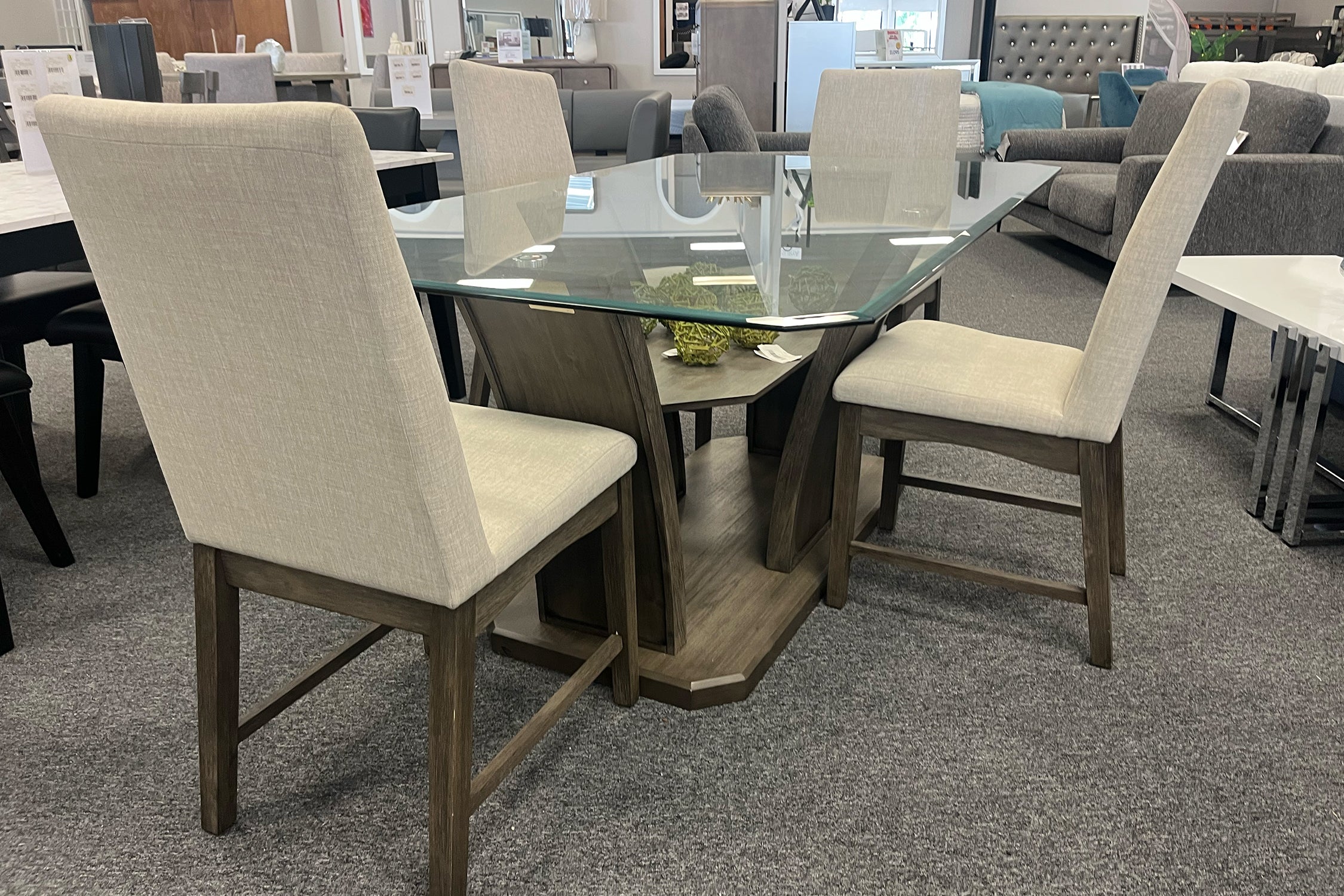 Dapper Mesa de Comedor Rectangular con 4 Sillas - Image 10