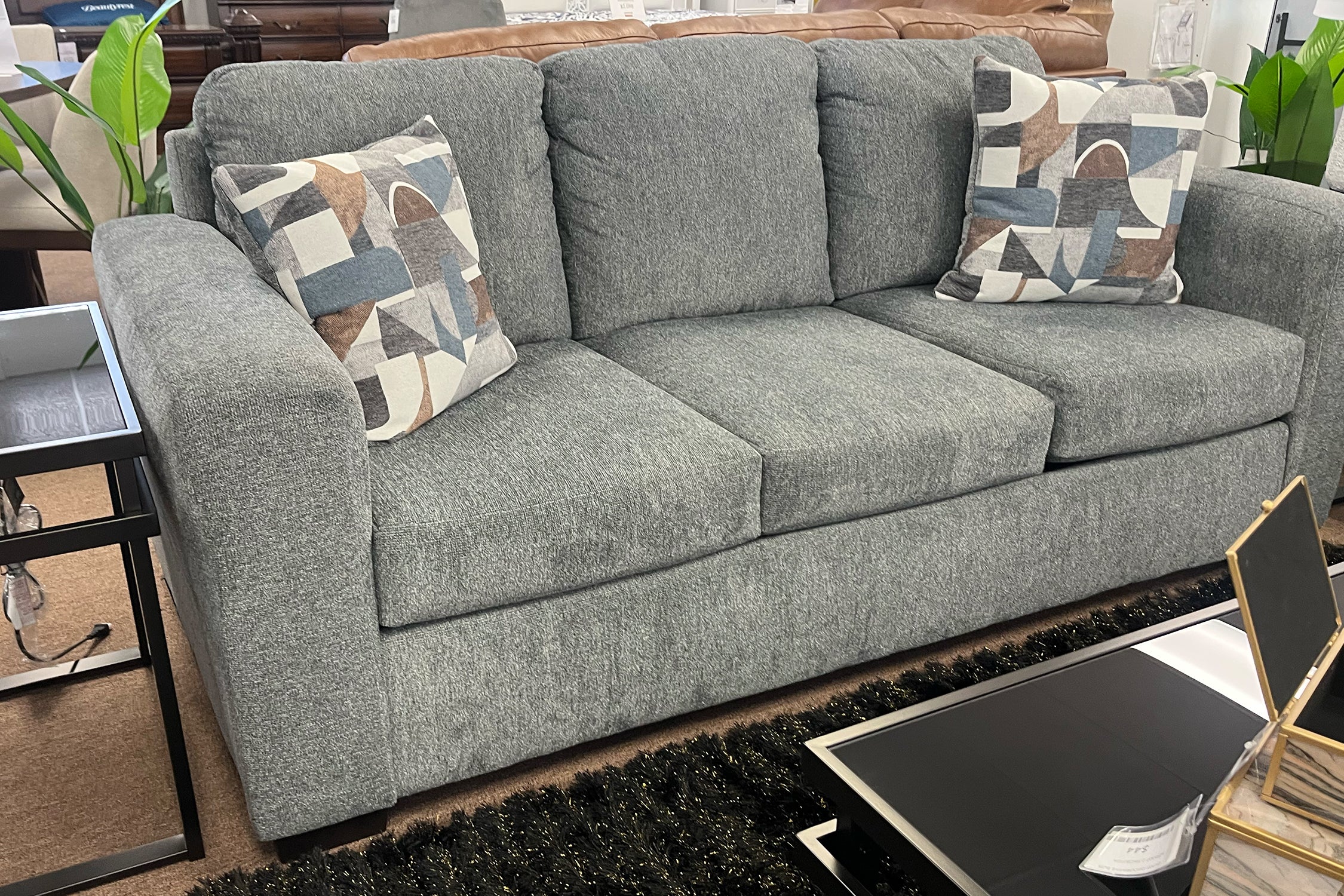 Ducal Sofá & Loveseat - Image 6