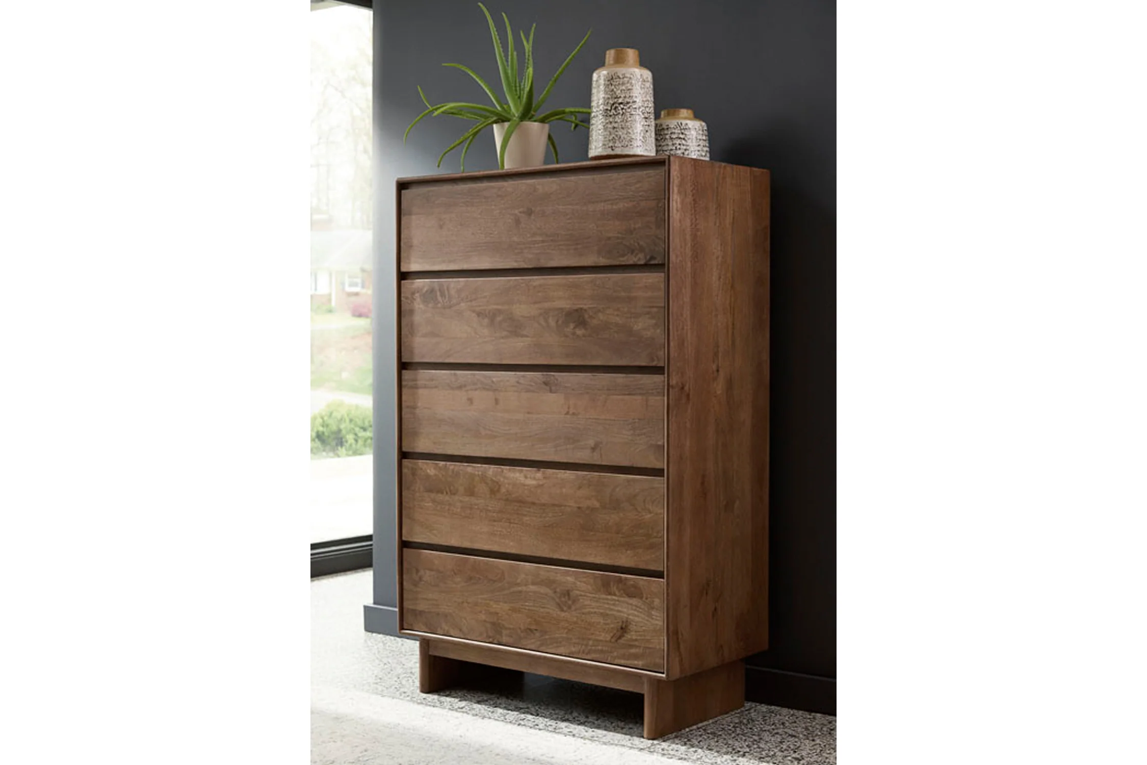 Isanti Chest - Image 2