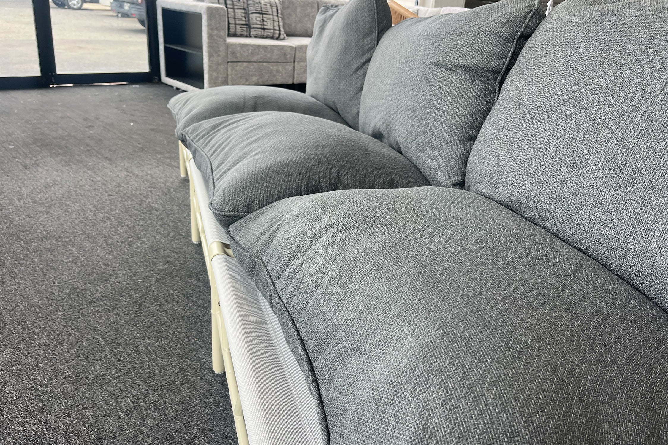 Loveseat con 2 Sillas & Mesa de Centro - Image 3