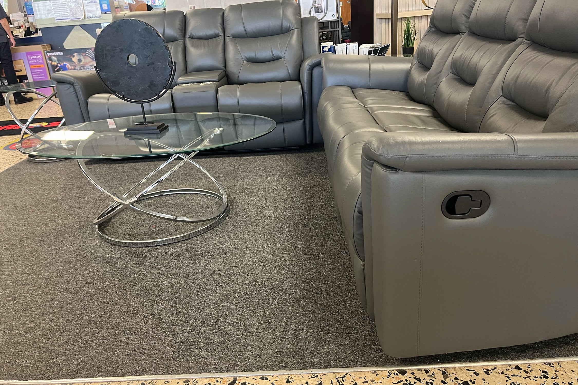 Seville Sofá & Loveseat Reclinable con Consola - Image 4
