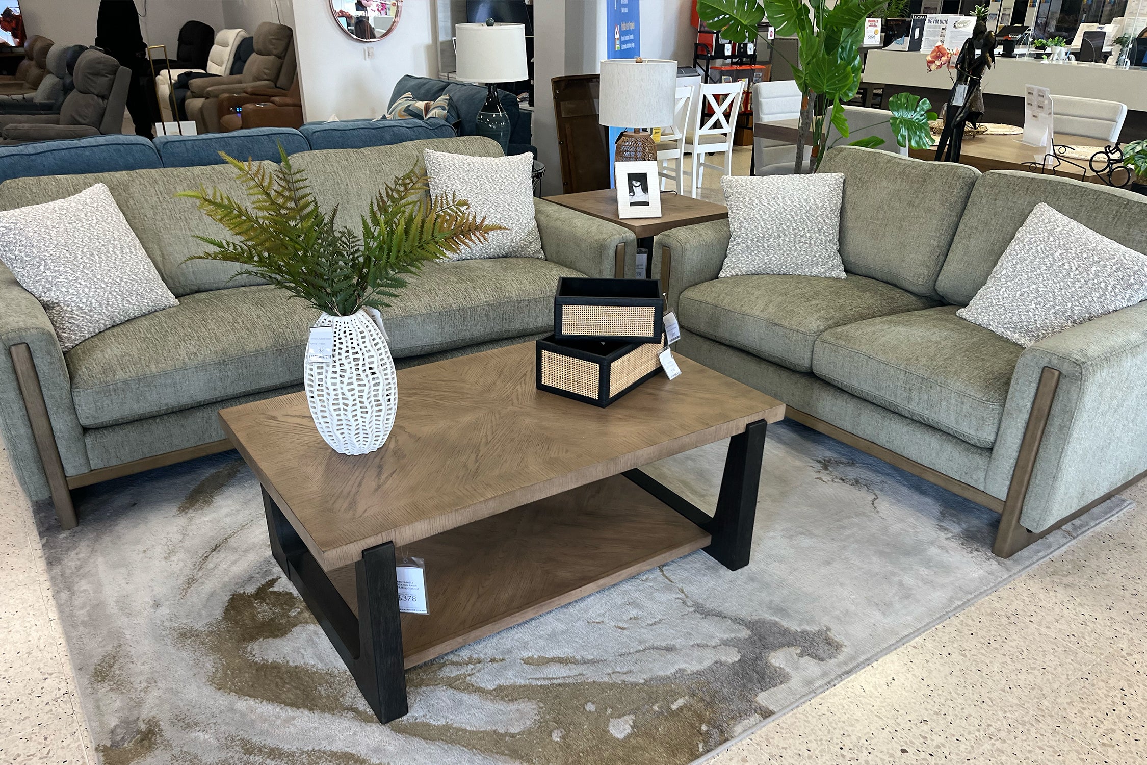 Sutton Sofá & Loveseat - Image 5