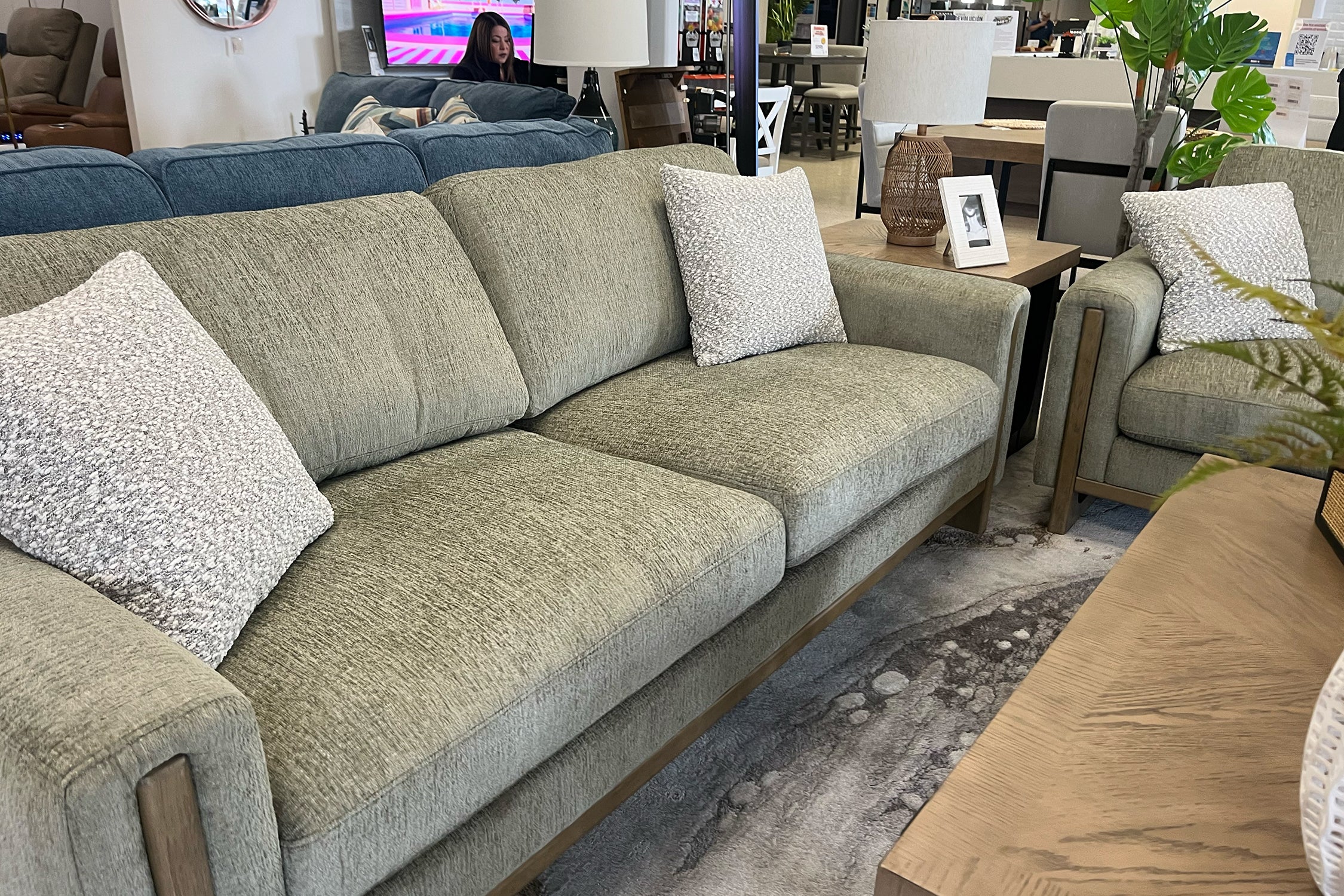 Sutton Sofá & Loveseat - Image 7