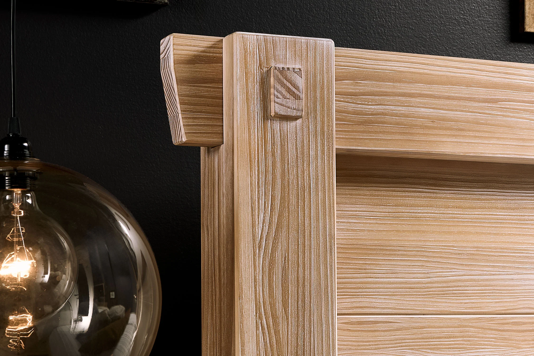 Sturdy Cama - Image 8