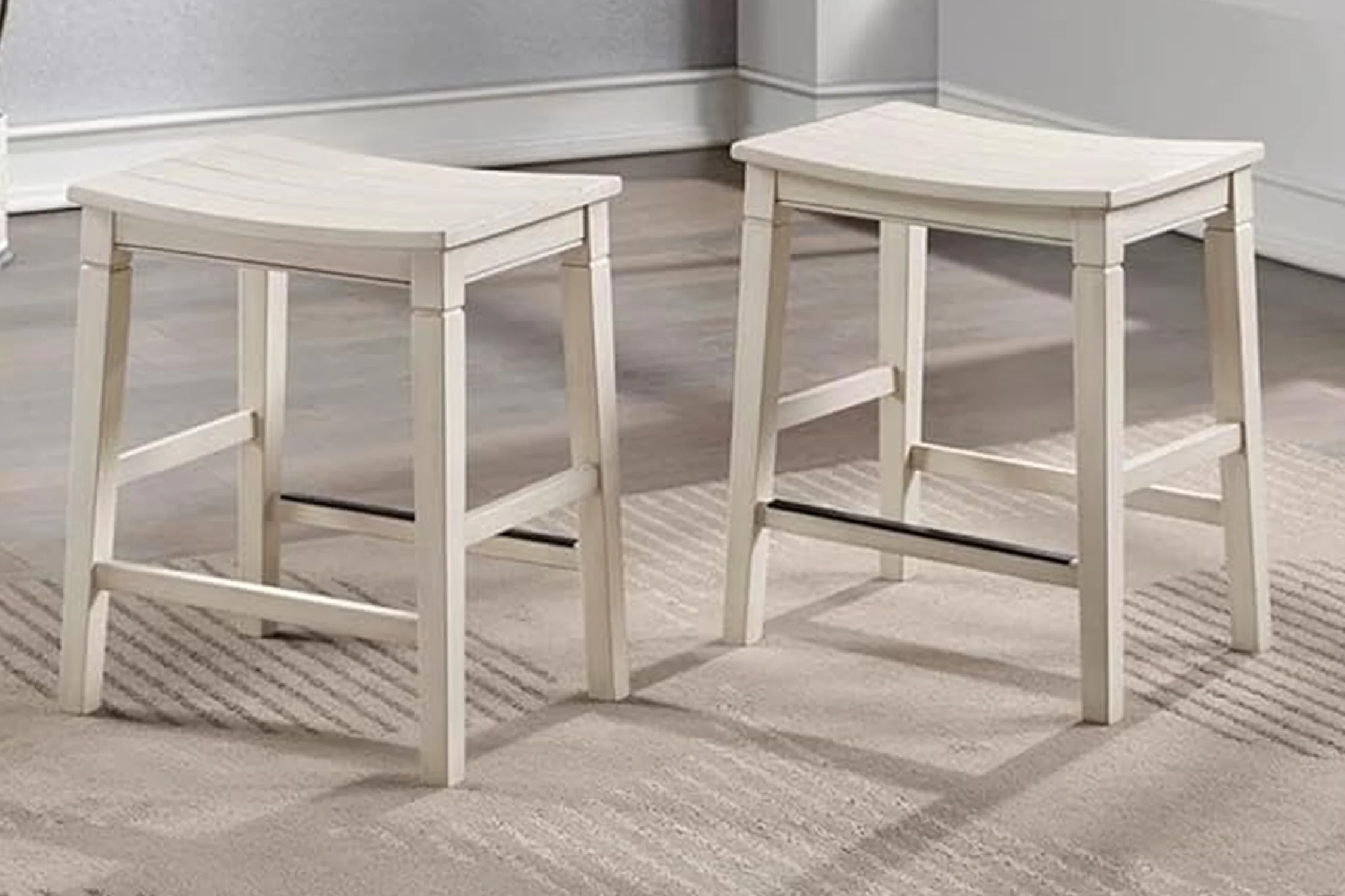 Westlake Mesa de Comedor "Counter Height" con 4 Taburetes - Image 4